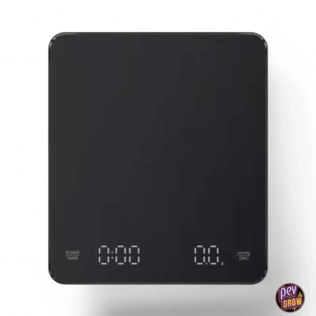 Báscula digital negra de superficie cuadrada y esquinas redondeadas, con indicadores de temporizador y peso en el borde inferior.