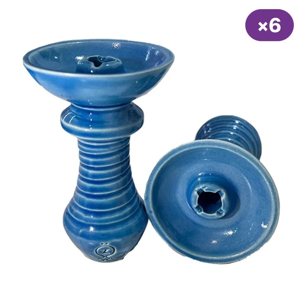 Cazoleta Özgür Z18 Lady Phunnel azul brillante, mostrada de pie y tumbada para ver el orificio central, con distintivo «×6». Cazoleta Özgür Z18 Lady Phunnel azul brillante, mostrada de pie y tumbada para ver el orificio central, con distintivo «×6».
