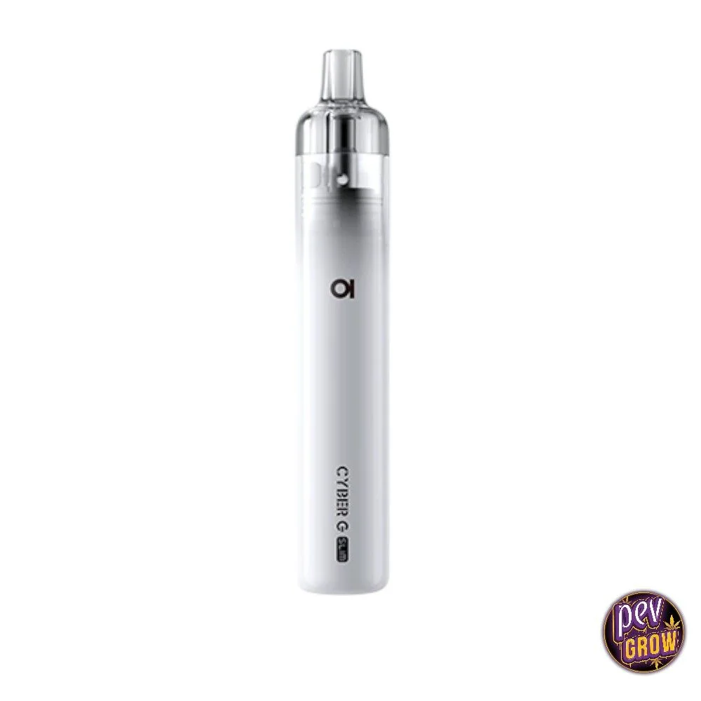 Aspire Cyber G Slim Pod Kit de cuerpo plateado y alargado, con depósito transparente y boquilla superior sobre fondo blanco.