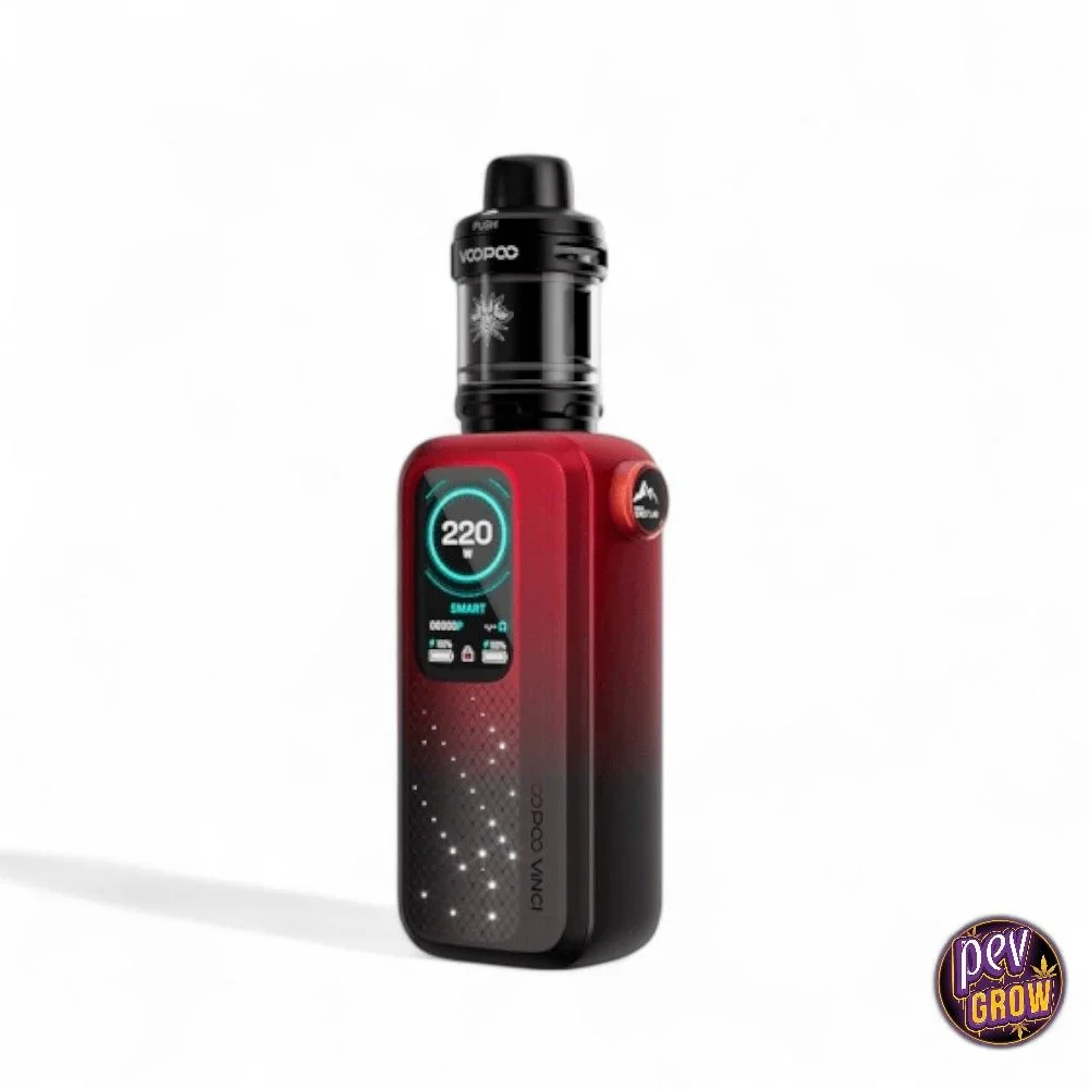 Voopoo Vinci Spark 220 rojo y negro, con depósito superior negro y pantalla frontal que muestra 220 W, sobre fondo blanco.