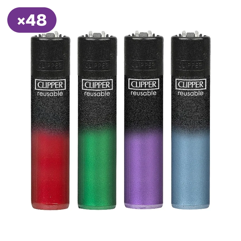 Encendedores Clipper Black Crystal Gradient con cuerpo negro degradado a rojo, verde, violeta y azul, sobre fondo blanco.