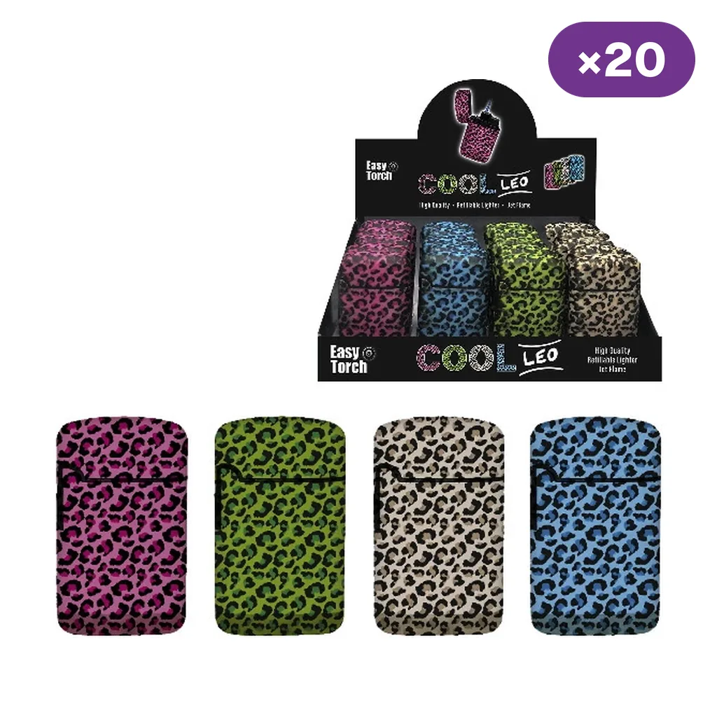 Encendedores Easy Torch con estampado de leopardo en rosa, verde, beige y azul, junto a un expositor y un rótulo de 20 unidades.