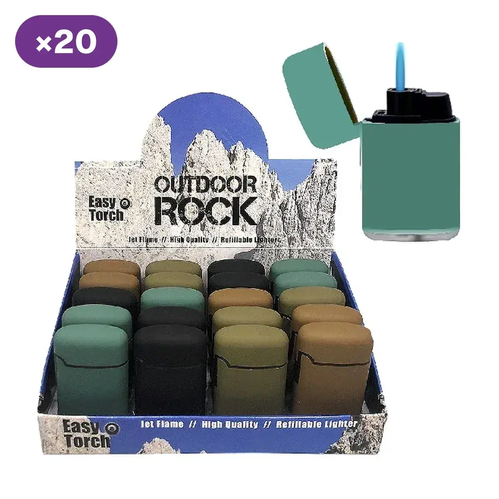 Caja expositora Easy Torch Outdoor Rock con encendedores de varios colores y una vista ampliada de uno abierto con llama azul.