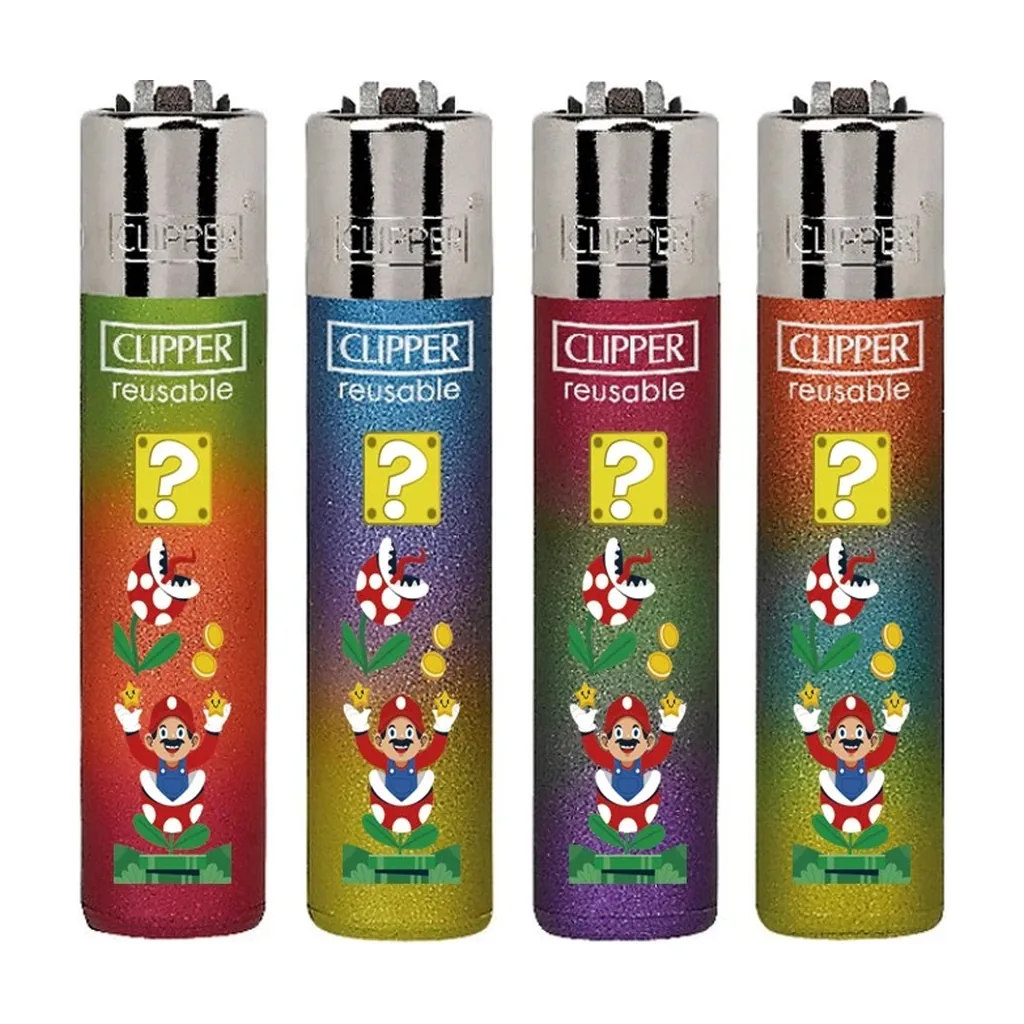 Cuatro variantes de encendedor Clipper con fondos de distintos colores y dibujos de un fontanero, plantas y bloques de interrogación.