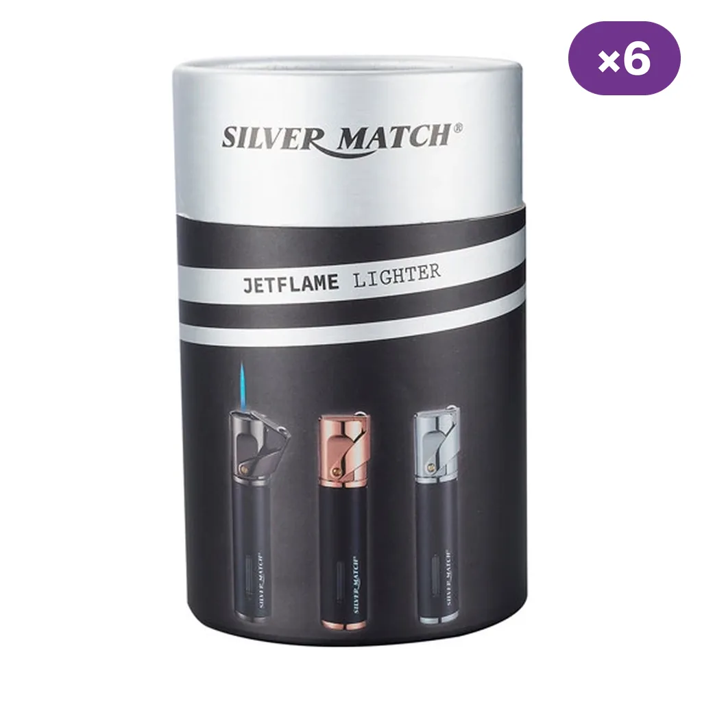 Envase cilíndrico Silver Match Jetflame Lighter con modelos de encendedor en distintos acabados e indicación de 6 unidades. Envase cilíndrico Silver Match Jetflame Lighter con modelos de encendedor en distintos acabados e indicación de 6 unidades.