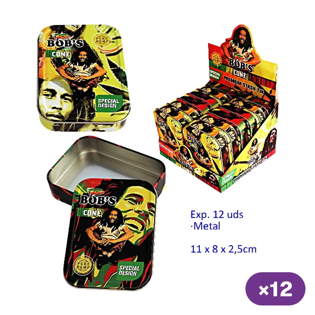 Cajitas metálicas Bob’s Cone con diseños en rojo, amarillo y verde; se muestran cerradas, una abierta y varias en un expositor.