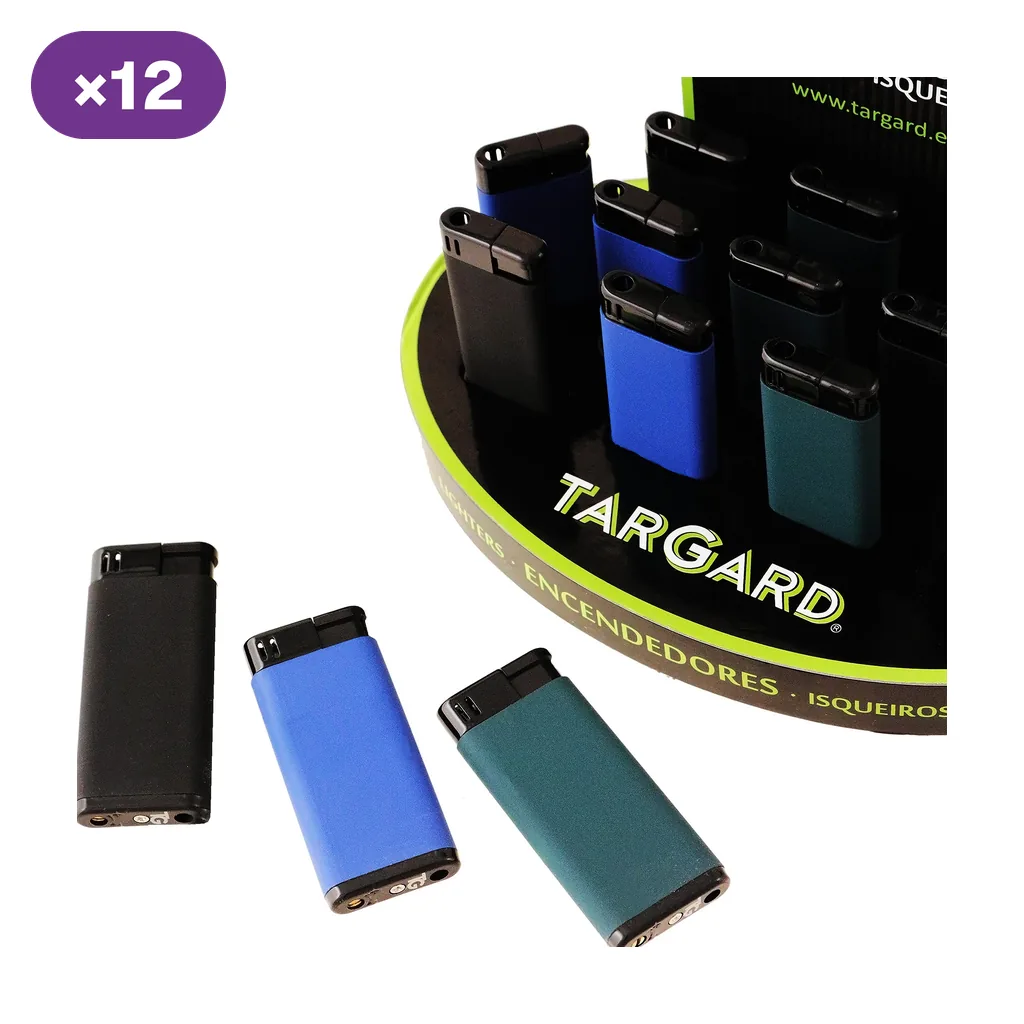 Encendedores Targard en negro, azul y verde oscuro, mostrados fuera y dentro de un expositor con indicación de 12 unidades.