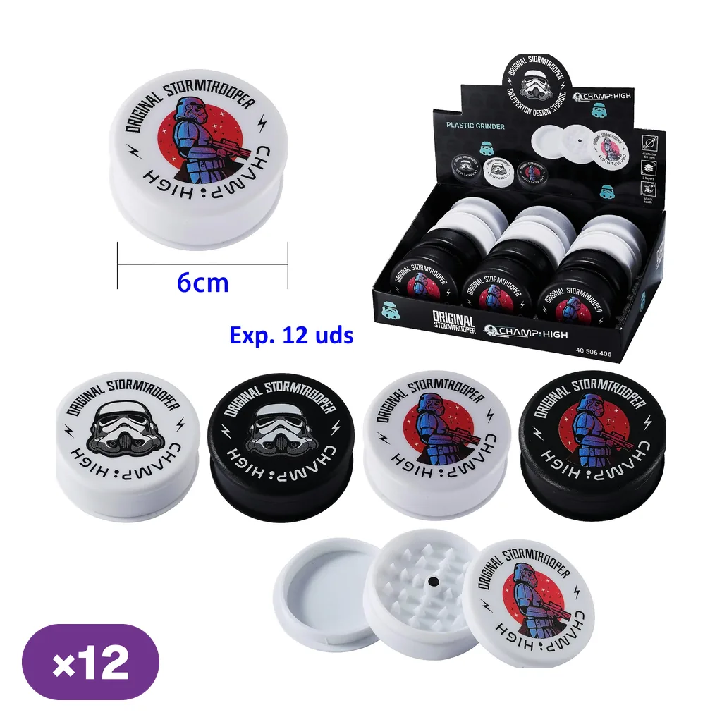 Selección de grinders Champ High Stormtrooper de 6 cm, blancos y negros con distintos dibujos, expositor y modelo blanco abierto.