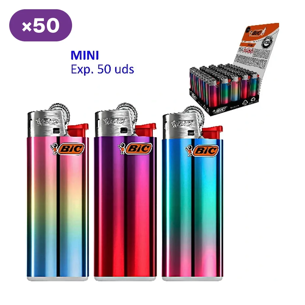 Tres encendedores BIC Mini Gradient con distintos degradados multicolor, cabezal plateado y pulsador rojo, junto a un expositor de 50. Tres encendedores BIC Mini Gradient con distintos degradados multicolor, cabezal plateado y pulsador rojo, junto a un expositor de 50.