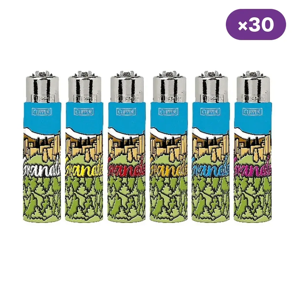 Encendedores Clipper con fundas de Granada y la Alhambra, parte superior azul y letras de distintos colores; distintivo de 30 unidades.