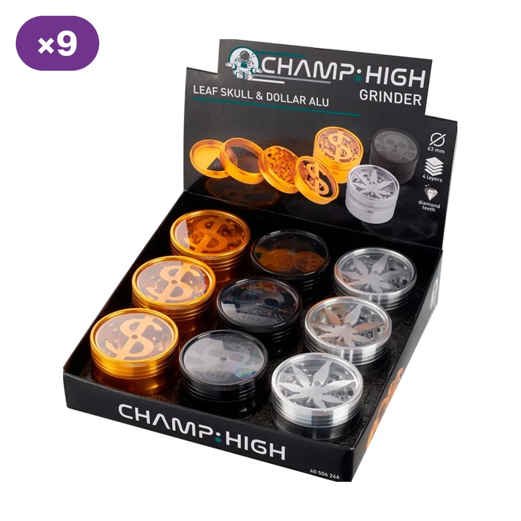 Expositor de nueve grinders Champ High dorados, negros y plateados, con tapas decoradas con símbolos de dólar, calaveras y hojas.