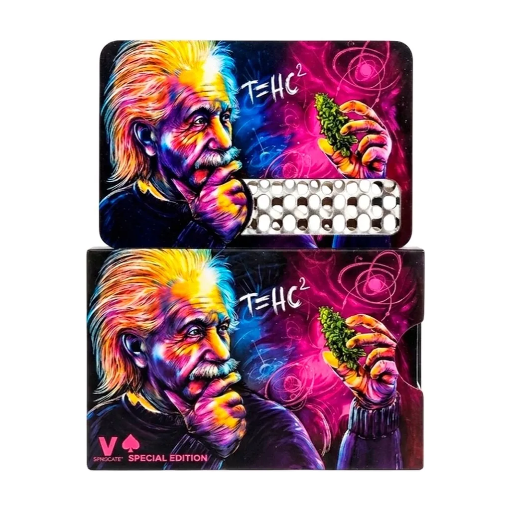Grinder de tarjeta con zona perforada y funda, decorados con Einstein sosteniendo un cogollo sobre un fondo multicolor.