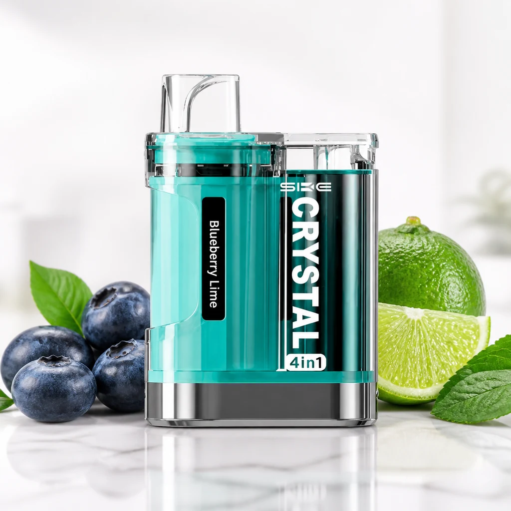 SKE Crystal 4 en 1 Blueberry Lime turquesa, con carcasa transparente y boquilla superior, rodeado de arándanos y lima.