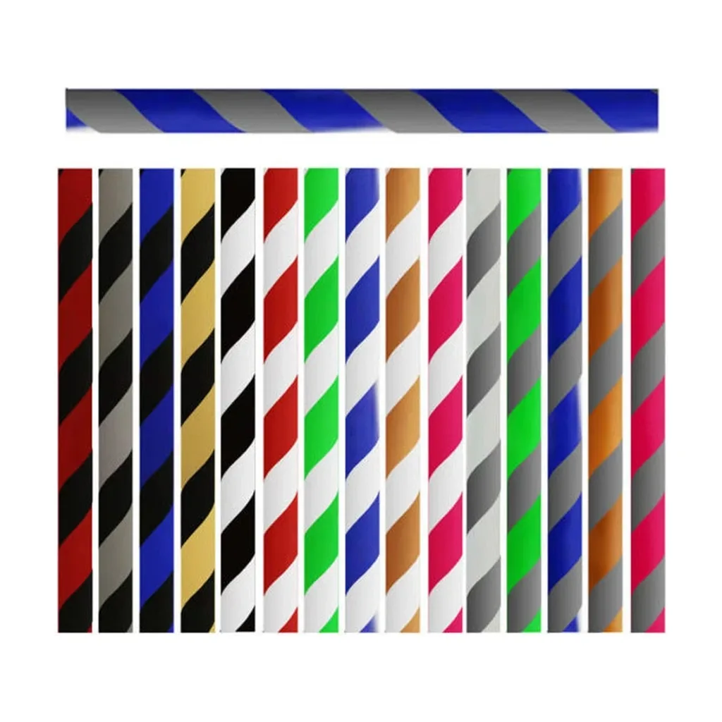 Selección de mangueras para shisha con rayas diagonales en varios colores y un tramo azul y plateado en horizontal.