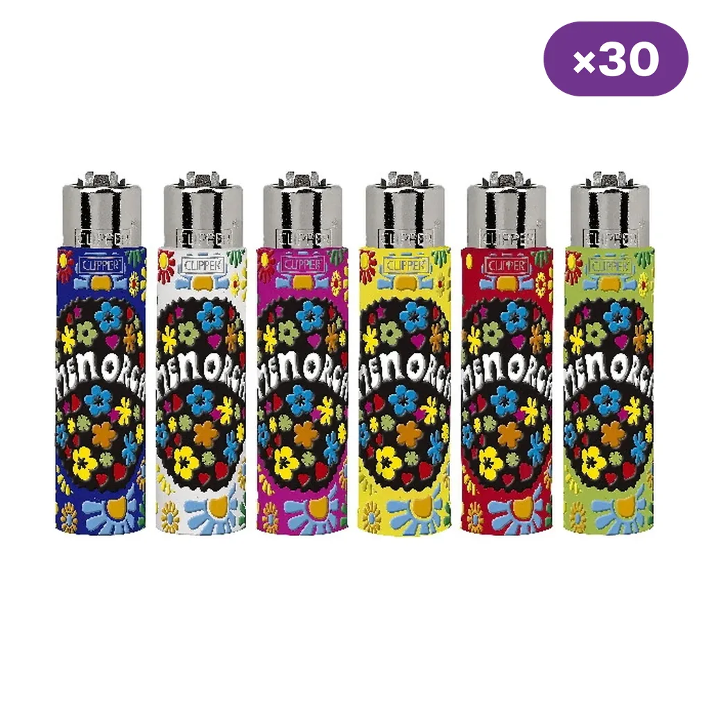 Seis modelos de encendedor Clipper Menorca con fundas de distintos colores y motivos florales, alineados bajo un indicador «×30».