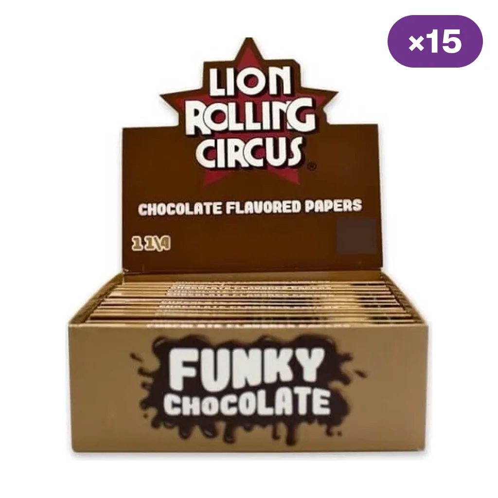 Caja expositora abierta de papel Lion Rolling Circus Funky Chocolate, con libritos alineados y distintivo ×15 sobre fondo blanco.