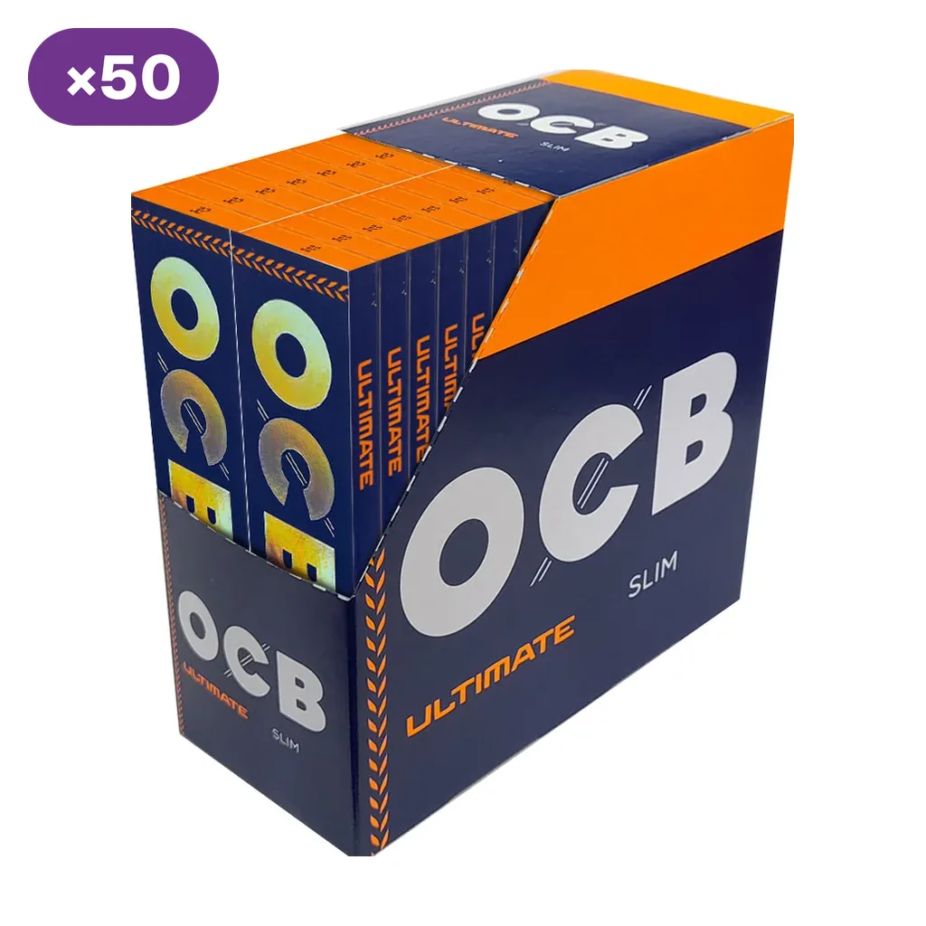 Caja expositora azul oscuro y naranja de papel OCB Ultimate Slim, con varios librillos y un distintivo que indica 50 unidades.