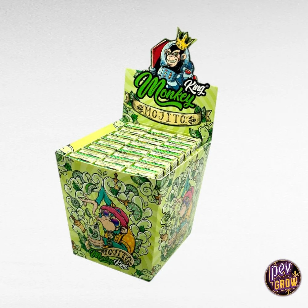Expositor verde de papel Monkey King Mojito con varias unidades alineadas y dibujos de monos y limas sobre fondo blanco.
