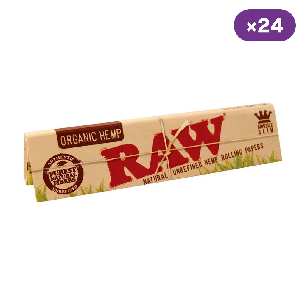 Librillo RAW Organic Hemp King Size Slim de color beige, con logotipo rojo, sujeto con un cordón y distintivo «×24» sobre fondo blanco.