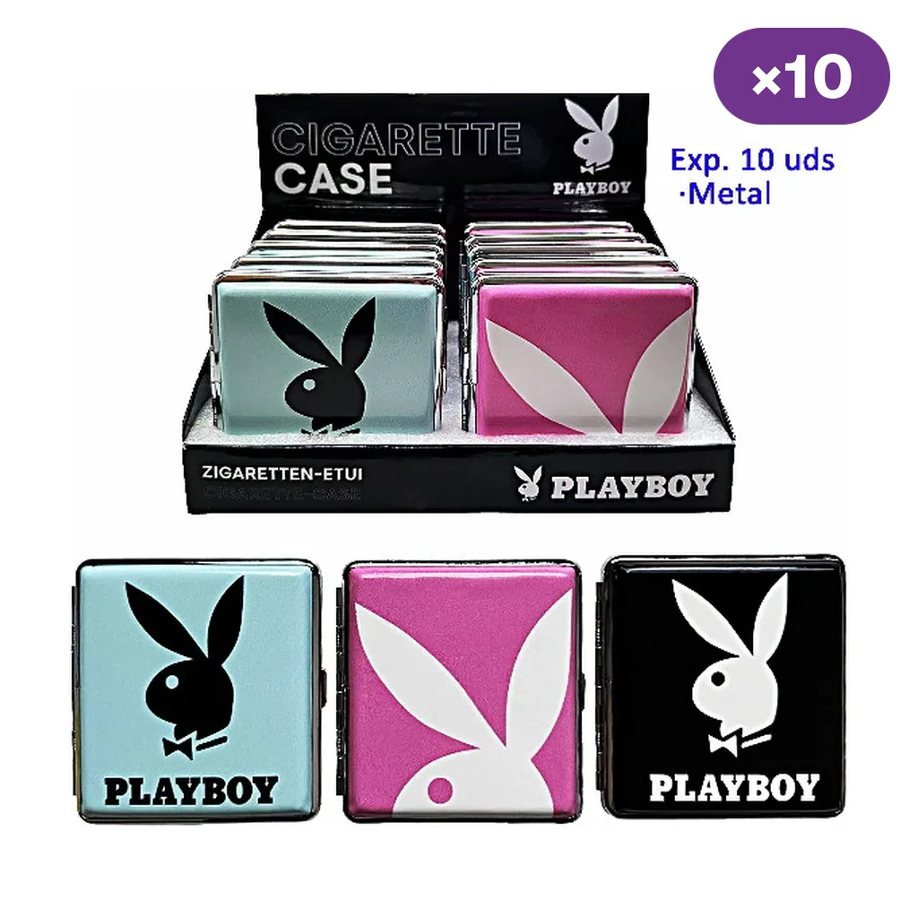 Selección de pitilleras Playboy en azul claro, rosa y negro, con logotipos de conejo, junto a un expositor con varias unidades.