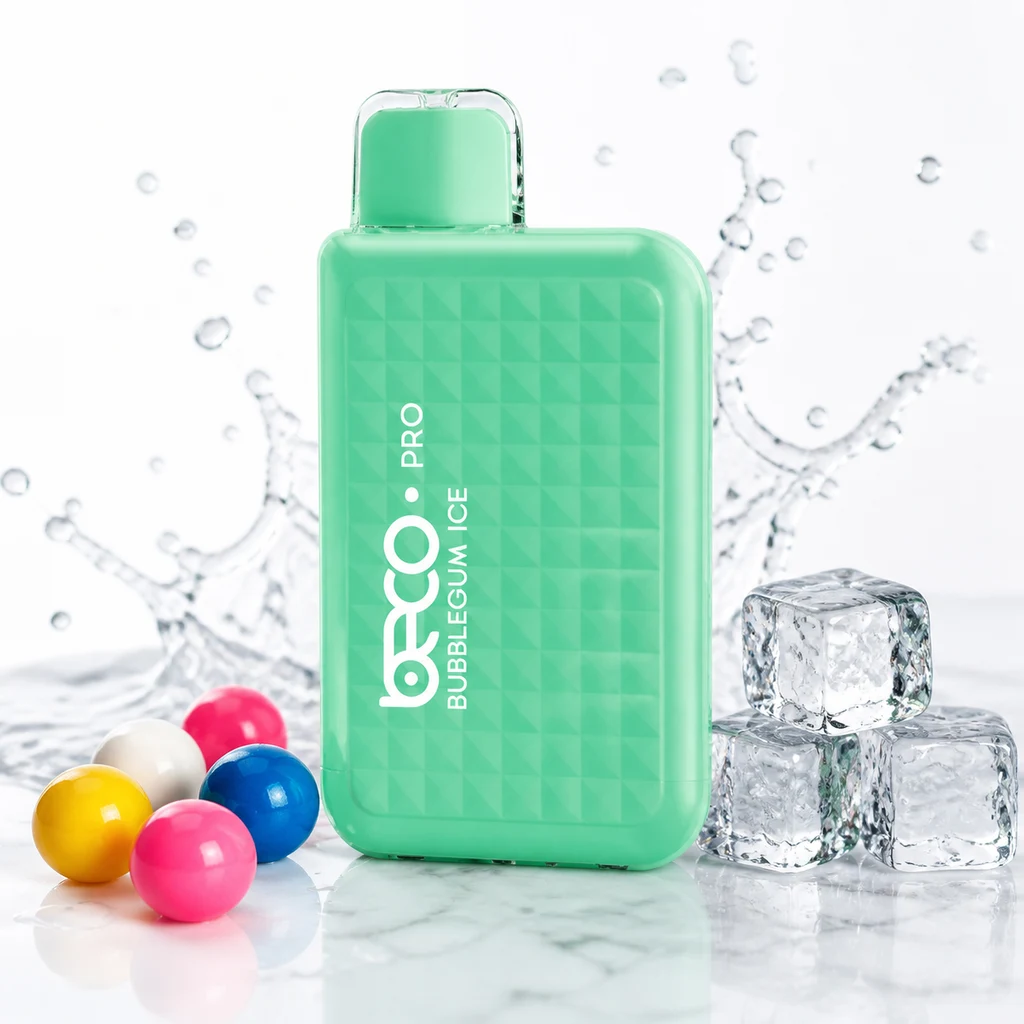 Pod Beco Pro Bubblegum Ice verde con relieve geométrico, rodeado de bolas de colores, cubitos de hielo y salpicaduras.