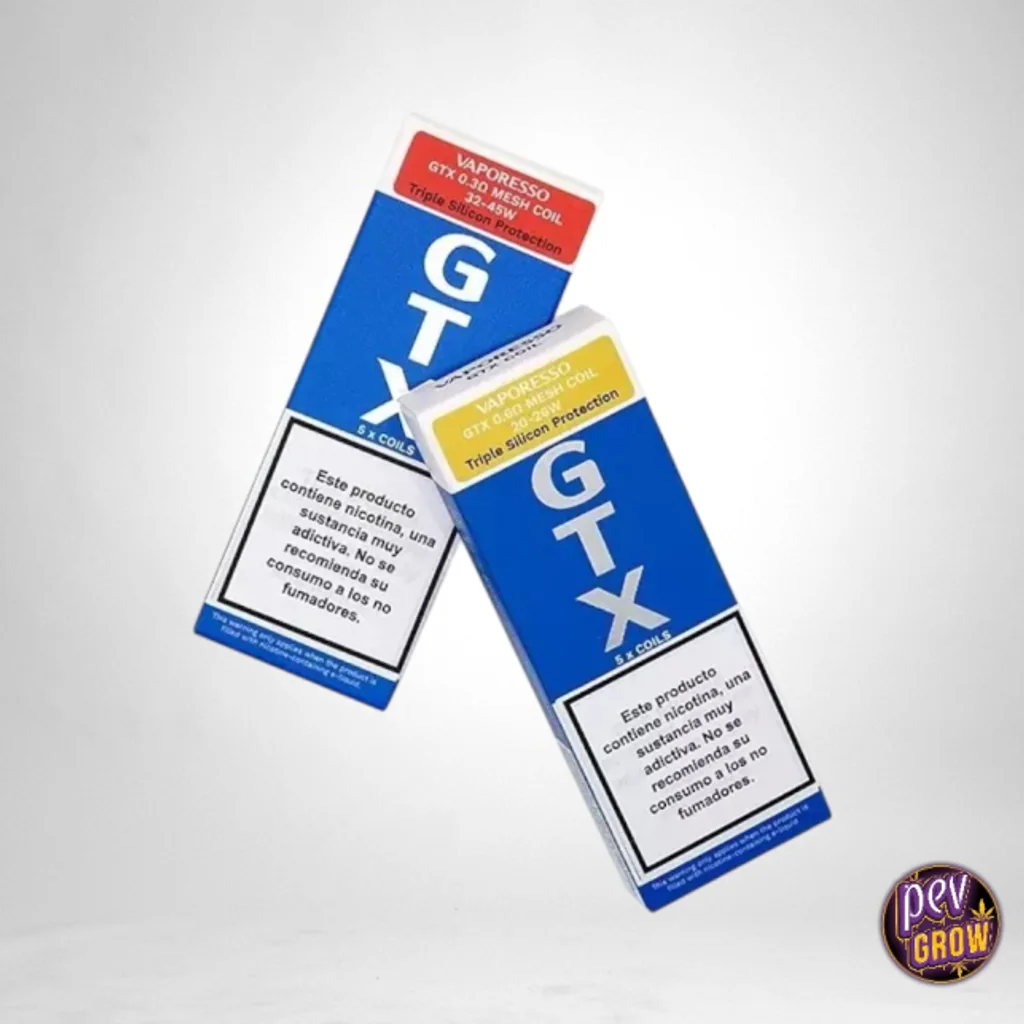 Dos cajas azules de resistencias Vaporesso GTX, con cabeceras roja y amarilla para distinguir modelos y avisos impresos en español. Dos cajas azules de resistencias Vaporesso GTX, con cabeceras roja y amarilla para distinguir modelos y avisos impresos en español.