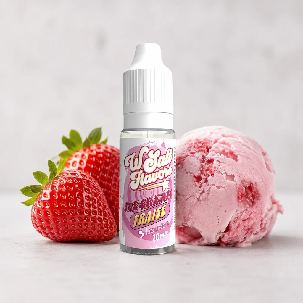 Frasco de sales de nicotina Strawberry Ice Cream de Liquideo, con tapón blanco y etiqueta rosa, junto a fresas y una bola de helado rosa.