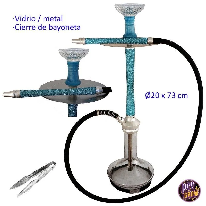 Cachimba de 73 cm con cuerpo turquesa, base de vidrio, manguera negra y pinzas, junto a un detalle ampliado del plato y la cazoleta.