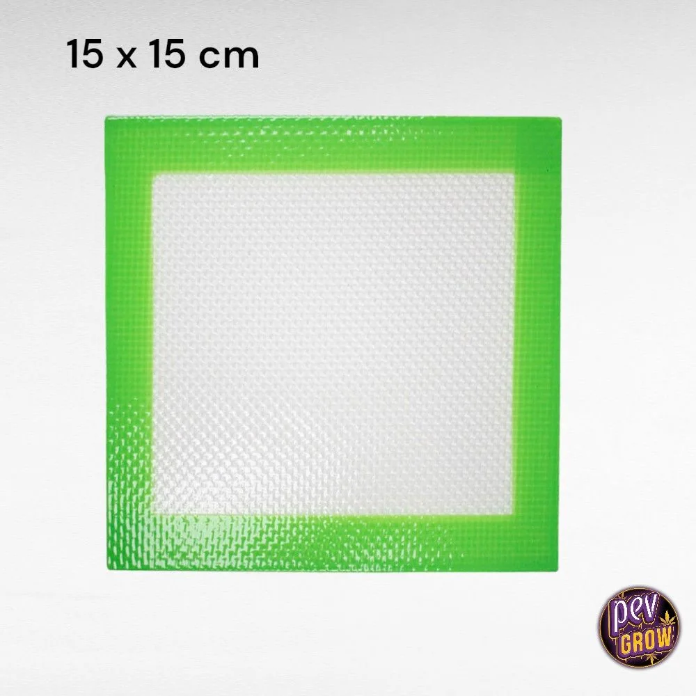 Manta cuadrada de silicona con borde verde ancho y centro blanco de textura reticulada, sobre fondo blanco con el logotipo de Pevgrow.