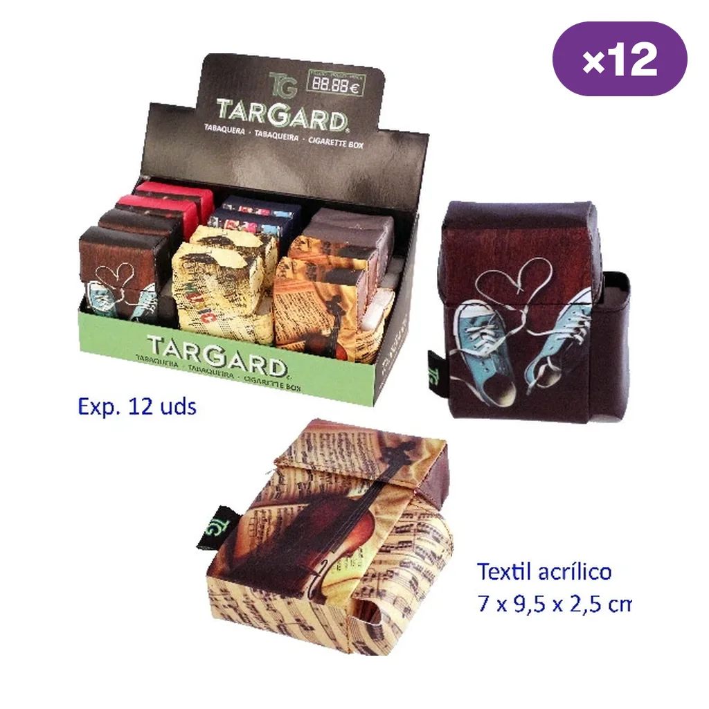 Expositor Targard de tabaqueras con distintos estampados y dos modelos ampliados: uno con zapatillas y otro con motivos de prensa.