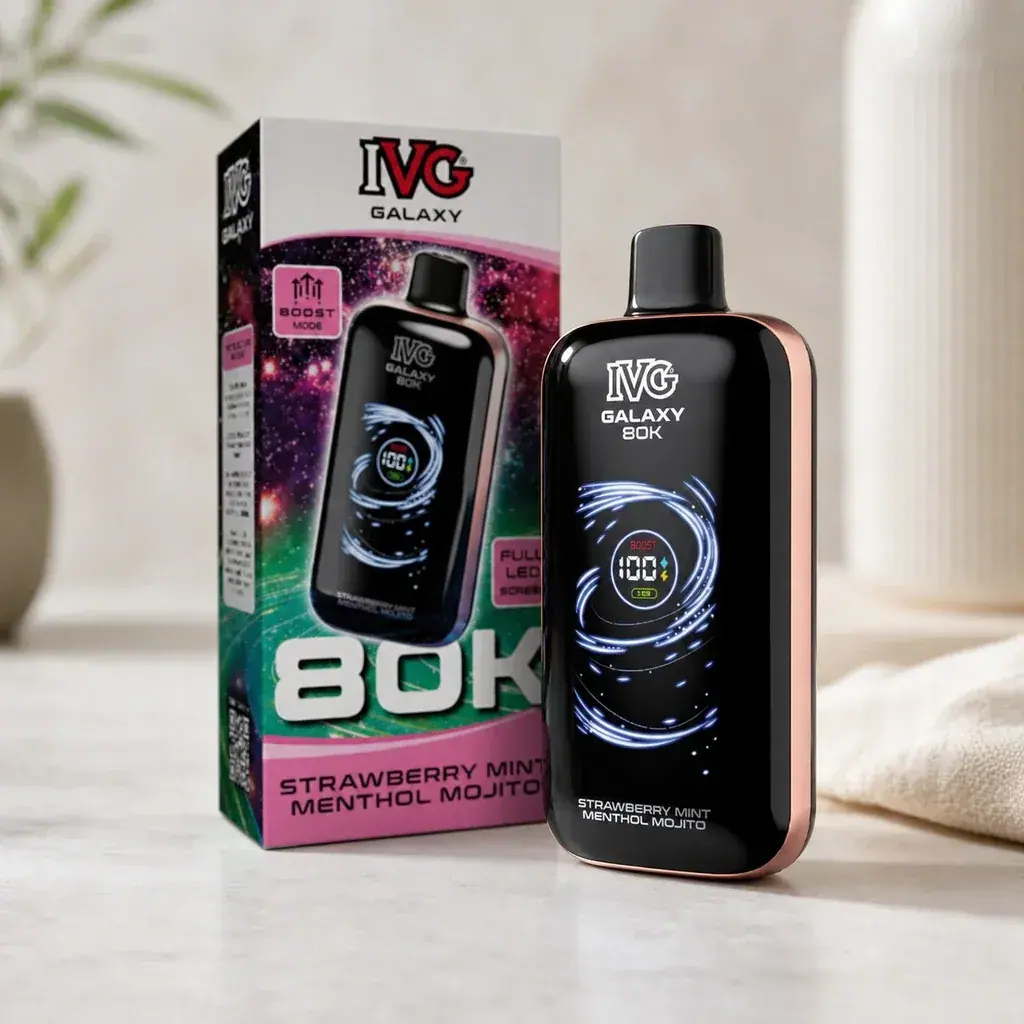 Vaper IVG Galaxy 80K negro con bordes rosados y pantalla frontal, junto a su caja rotulada Strawberry Mint Menthol Mojito.